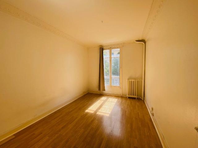 Location Appartement Rue de Cronstadt, Paris