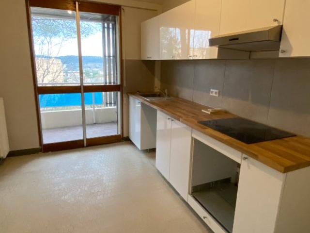 Location Appartement Rue de Cuques, Aix en Provence