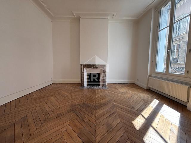 Location Appartement Rue de Bourgogne, Orléans