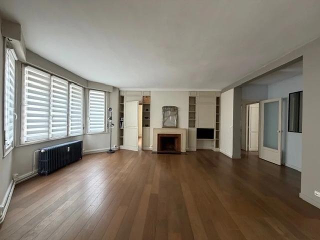Location Appartement Rue de Bourgogne, Lille