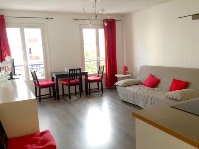 Location Appartement Rue de Bagnolet, Paris