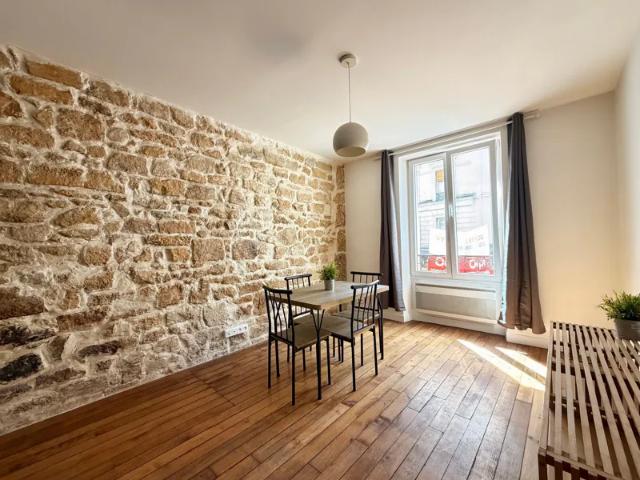 Location Appartement Rue de Bagnolet, Paris
