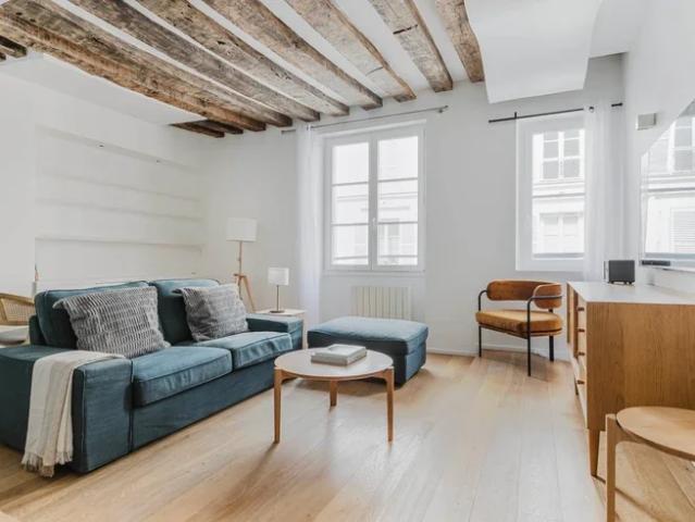 Location Appartement Rue de Beaune, Paris