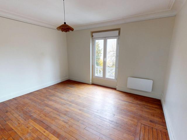 Location Appartement Rue de Bellebat, Orléans