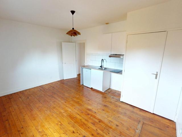Location Appartement Rue de Bellebat, Orléans