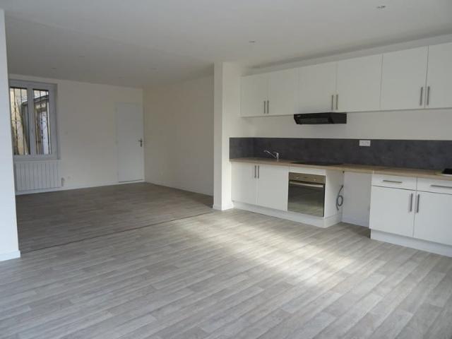 Location Appartement Rue de Bellebat, Orléans