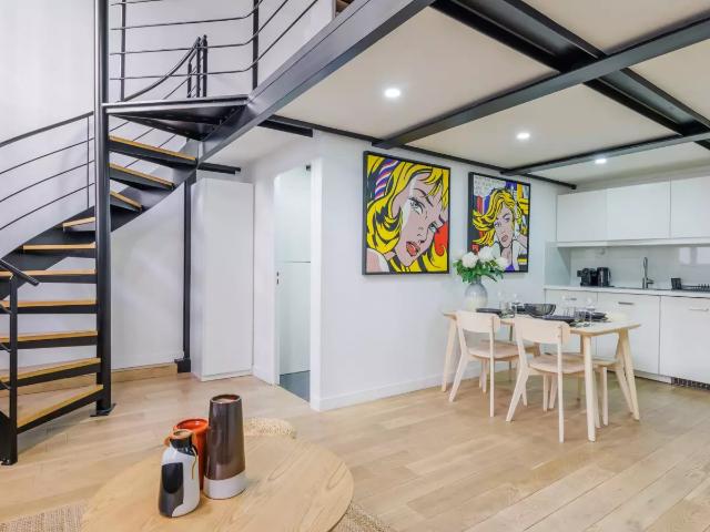 Location Appartement Rue de Bellechasse, Paris