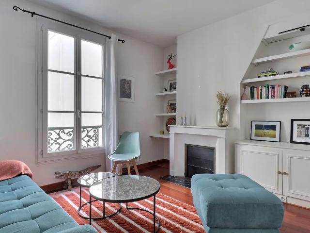 Location Appartement Rue de Belzunce, Paris