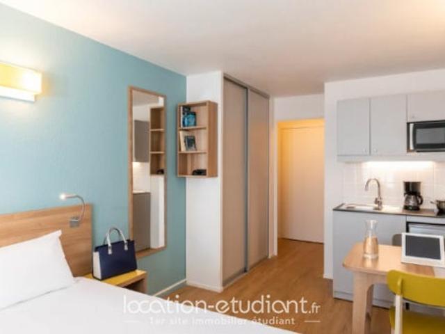 Location Appartement Rue de Bitche, Courbevoie
