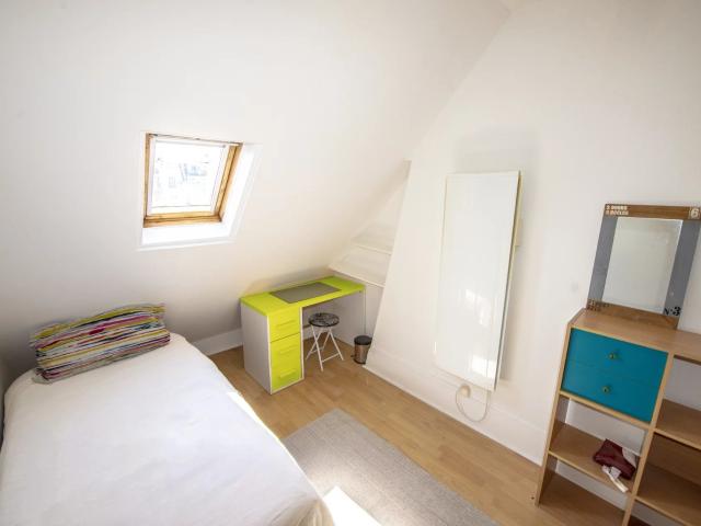 Location Appartement Rue de Bruxelles, Paris