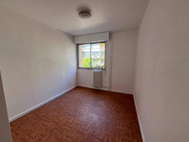 Location Appartement Rue de Bruxelles, Villeurbanne