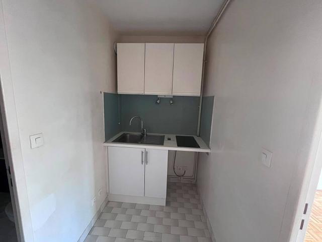 Location Appartement Rue de Bruxelles, Villeurbanne