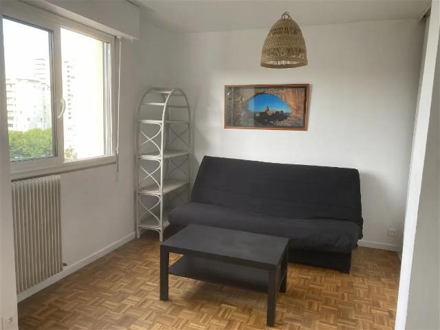 Location Appartement Rue de Bruxelles, Villeurbanne