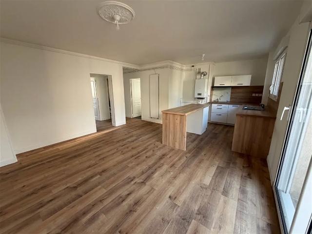 Location Appartement Rue de Bretagne, Laval