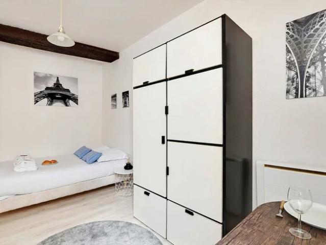 Location Appartement Rue de Bretagne, Paris