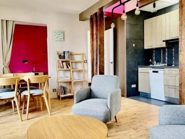 Location Appartement Rue de Brissac, Paris