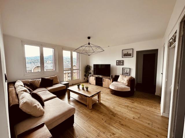 Location Appartement Rue de Budapest, Chambéry