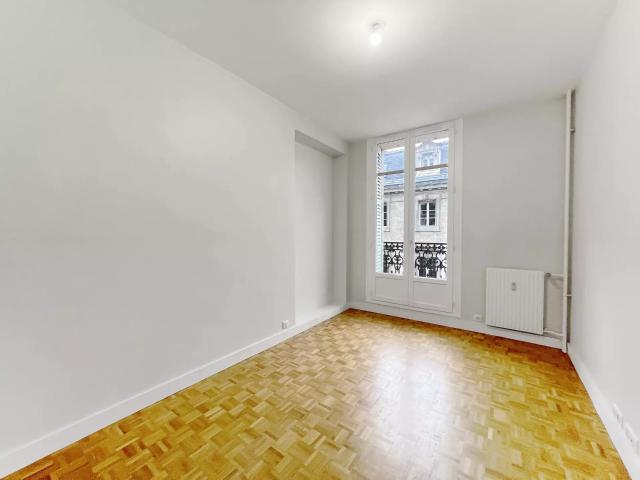 Location Appartement Rue de Gramont, Paris