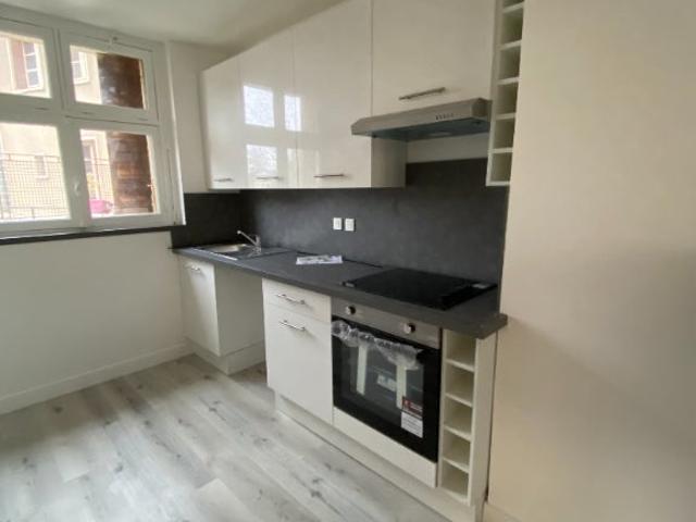 Location Appartement Rue de Grenoble, Évreux