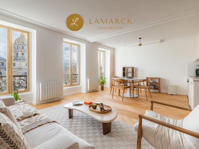 Location Appartement Rue de Grenelle, Paris