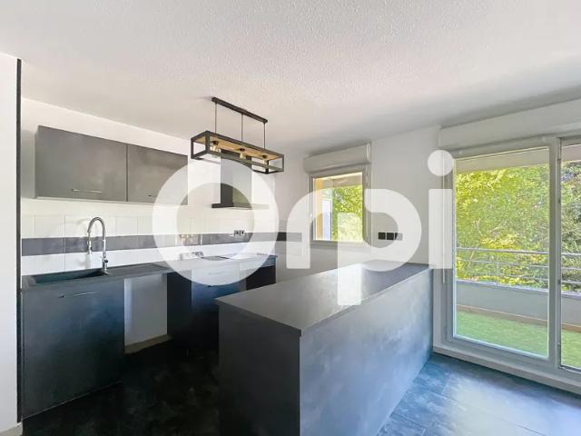 Location Appartement Rue Daniel de Cosnac, Brive la Gaillarde
