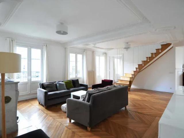 Location Appartement Rue de Douai, Paris