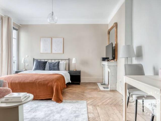 Location Appartement Rue de Douai, Paris