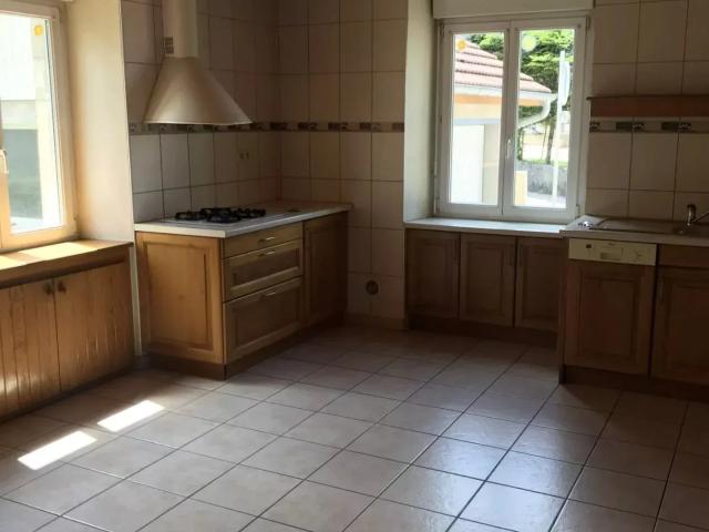 Location Appartement Rue de Dampierre sur le Doubs, Étouvans