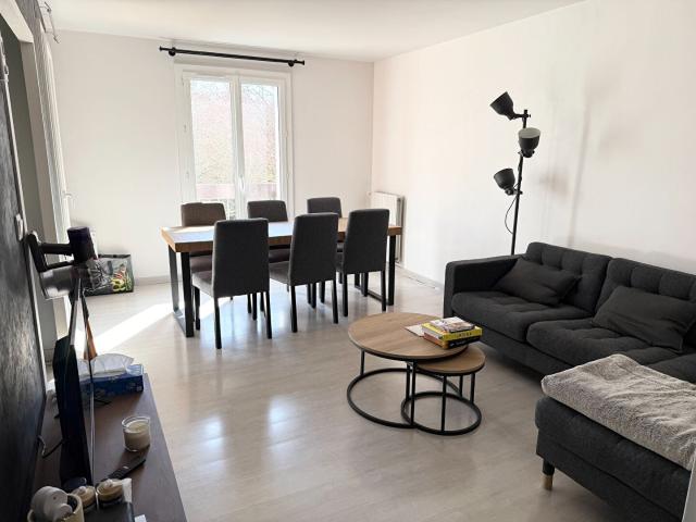 Location Appartement Rue de Bellevue, Évreux