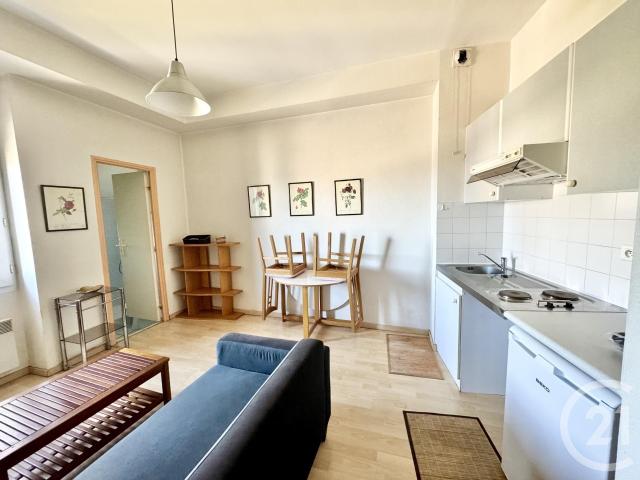 Location Appartement Rue de Fonteilles, Lioujas