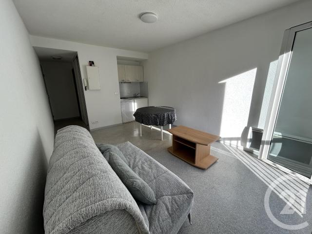 Location Appartement Rue de Fonteilles, Lioujas