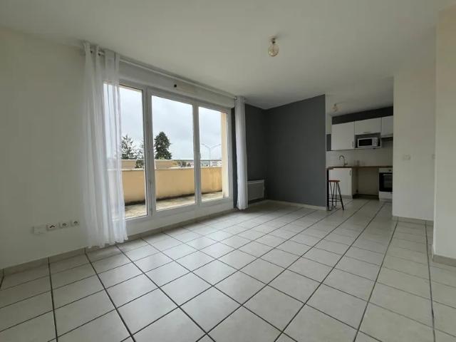 Location Appartement Rue de Flacé, Mâcon