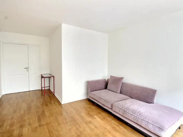 Location Appartement Rue de Fleurus, Paris