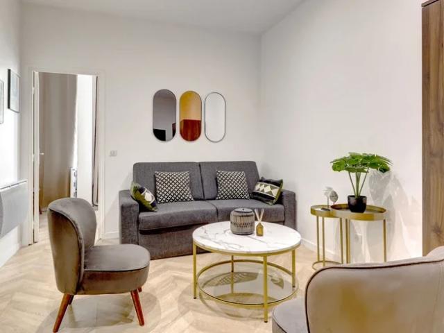 Location Appartement Rue de Fleurus, Paris