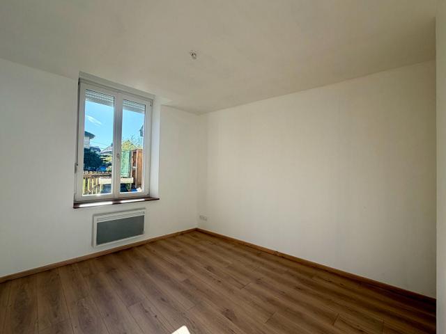 Location Appartement Rue de Fleuranges, Sedan