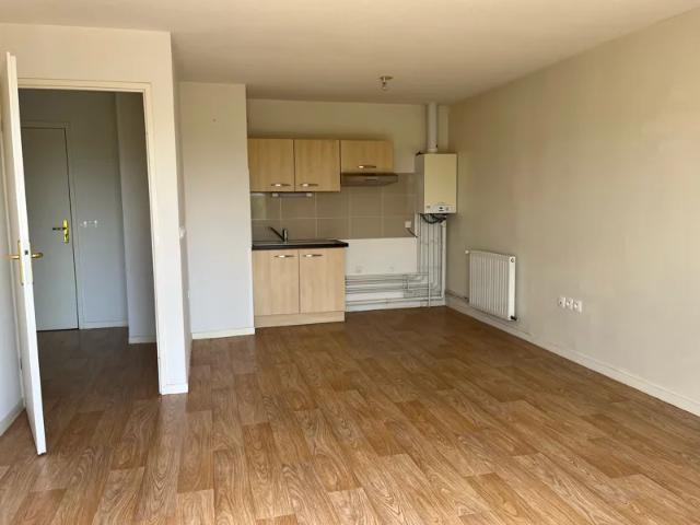 Location Appartement Rue de Koszalin, Bourges