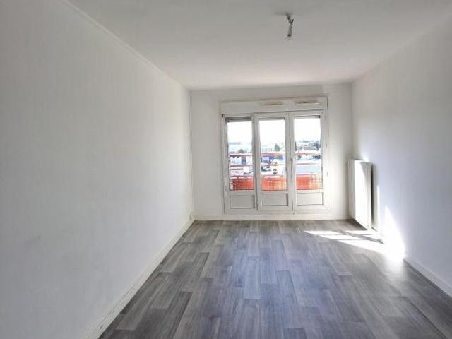 Location Appartement Rue de l’Europe, Pont Évêque