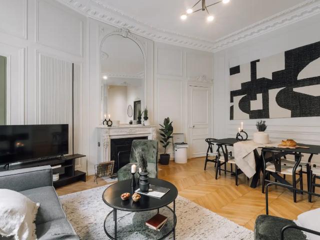 Location Appartement Rue de Lota, Paris