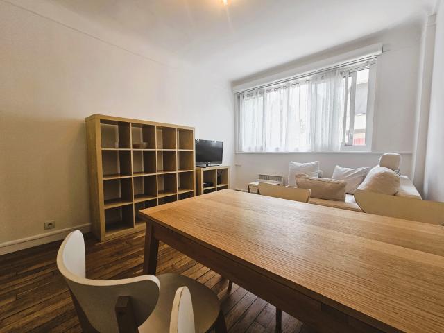 Location Appartement Rue de l'Ouest, Paris