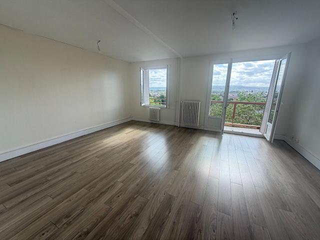 Location Appartement Rue de Longvic, Dijon