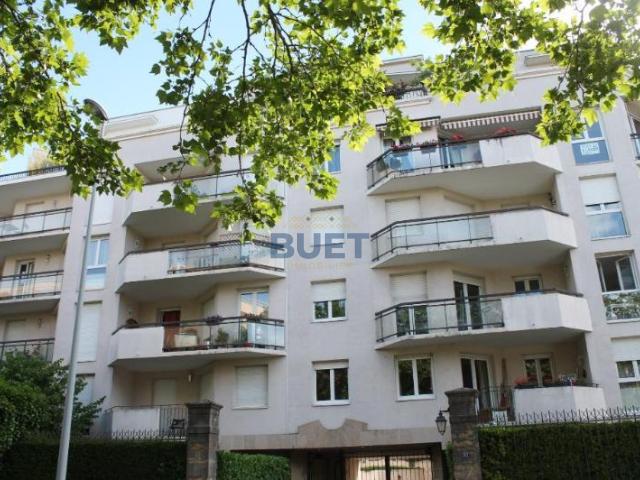 Location Appartement Rue de Longvic, Dijon