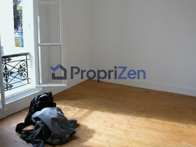 Location Appartement Rue de Lorraine, Paris