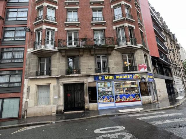 Location Appartement Rue de la Cour des Noues, Paris
