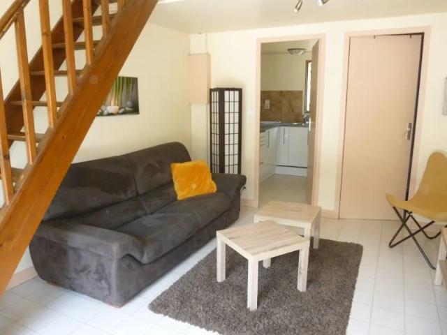 Location Appartement Rue de la Colinière, Viglain