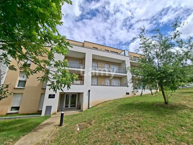 Location Appartement Rue de la Commune de Paris, Grand Couronne
