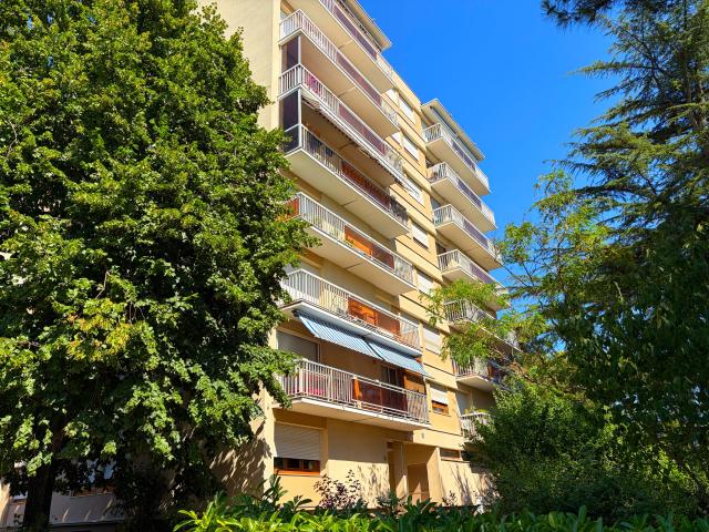 Location Appartement Rue de la Commune de Paris, Oullins Pierre Bénite