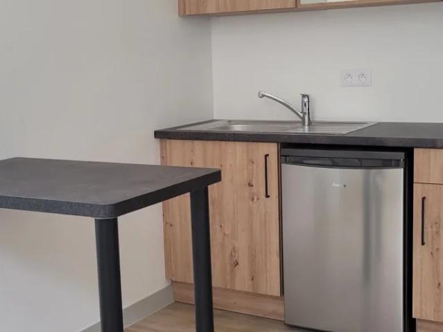 Location Appartement Rue de la Cathédrale, Poitiers