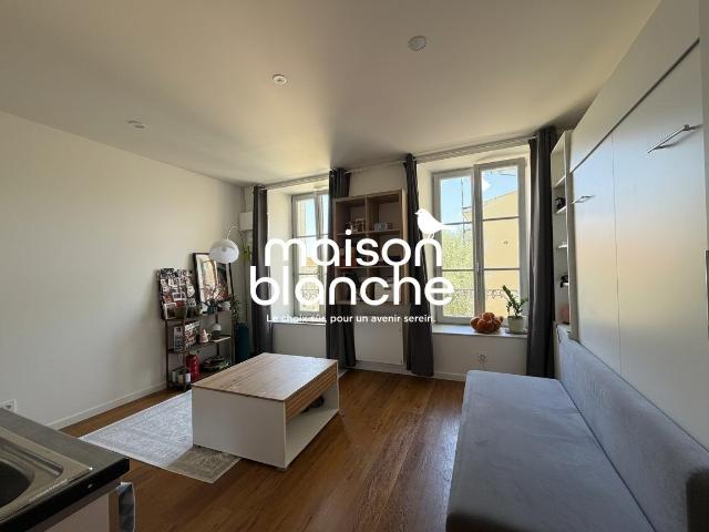 Location Appartement Rue de la Calabre, Saint Maixent l'École