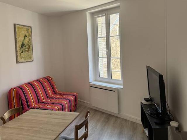Location Appartement Rue de la Chapelle Saint Blaise, Milly la Forêt