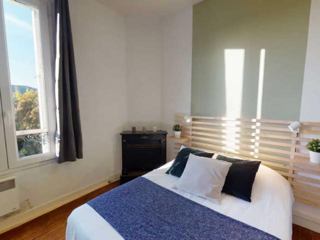Location Appartement Rue de la Croix Blanche, Bordeaux